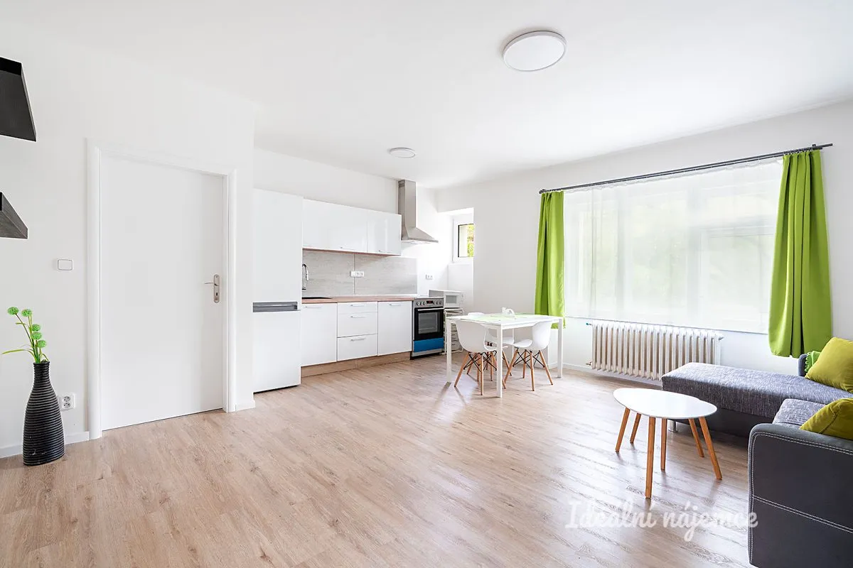 Pronájem bytu 3+kk 67 m²